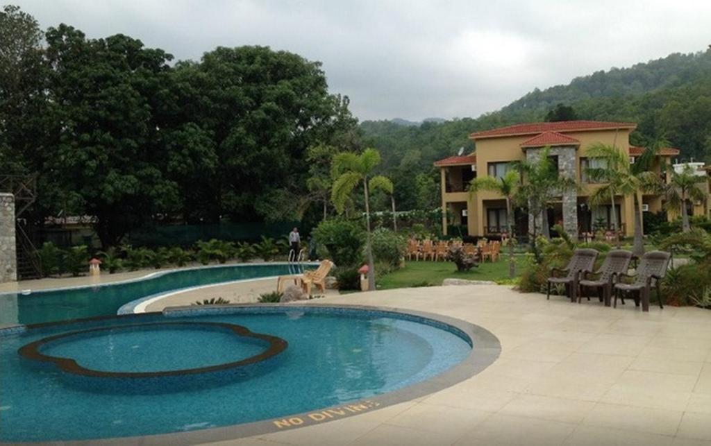 Dewdrop Mango Bloom Resort Jim Corbett National Park Quarto foto