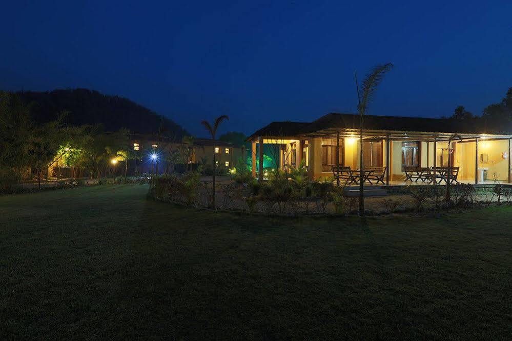 Dewdrop Mango Bloom Resort Jim Corbett National Park Exterior foto